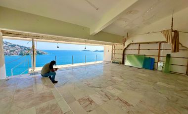 PH de 2 Pisos con Frente de Playa, en La Bahia de Acapulco