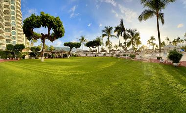 PH de 2 Pisos con Frente de Playa, en La Bahia de Acapulco