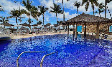 PH de 2 Pisos con Frente de Playa, en La Bahia de Acapulco