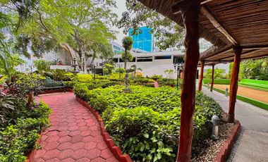 PH de 2 Pisos con Frente de Playa, en La Bahia de Acapulco