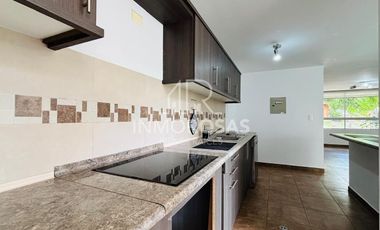 Rento Casa $450 en Pomasqui-Mitad del Mundo de 3 Dorm, 2 Parq.