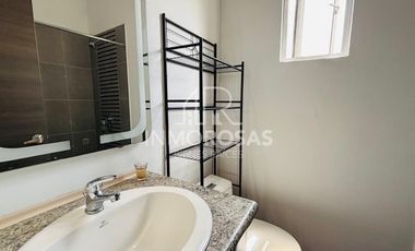 Rento Casa $450 en Pomasqui-Mitad del Mundo de 3 Dorm, 2 Parq.