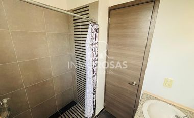 Rento Casa $450 en Pomasqui-Mitad del Mundo de 3 Dorm, 2 Parq.