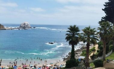 HERMOSO DEPARTAMENTO EN CONDOMINIO PINARES DEL CANELILLO EN ALGARROBO.