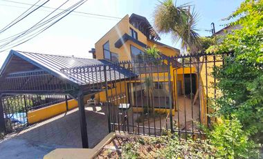 SE VENDE AMPLIA CASA EN LOMAS DE SAN ANDRES
