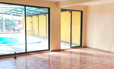 SE VENDE AMPLIA CASA EN LOMAS DE SAN ANDRES