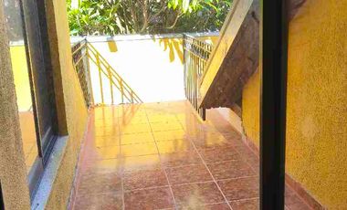 SE VENDE AMPLIA CASA EN LOMAS DE SAN ANDRES