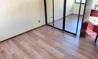 SE VENDE AMPLIA CASA EN LOMAS DE SAN ANDRES