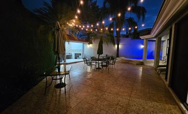 Renta de casa amueblada con alberca y paneles solares en Contry