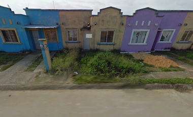 CASITA EN ZONA VERDE de ADJUDICACION en !REMATE ¡ Pirita 206, Santa Fe, 96535 Fraccionamiento Cdad. Olmeca, Ver.