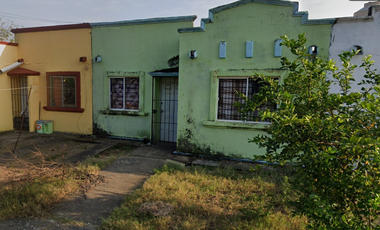 CASITA EN ZONA VERDE de ADJUDICACION en !REMATE ¡ Pirita 206, Santa Fe, 96535 Fraccionamiento Cdad. Olmeca, Ver.