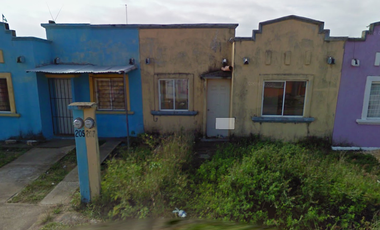 CASITA EN ZONA VERDE de ADJUDICACION en !REMATE ¡ Pirita 206, Santa Fe, 96535 Fraccionamiento Cdad. Olmeca, Ver.