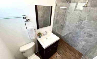 CASA EN VENTA CON EXELENTE UBICACIÓN Y RECAMARA EN PLANTA BAJA