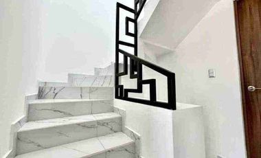 CASA EN VENTA CON EXELENTE UBICACIÓN Y RECAMARA EN PLANTA BAJA