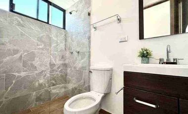 CASA EN VENTA CON EXELENTE UBICACIÓN Y RECAMARA EN PLANTA BAJA