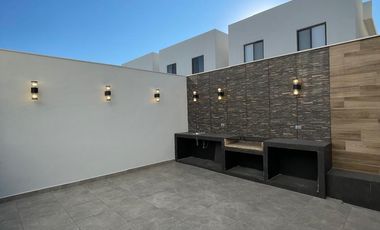 CASA EN RENTA EN COL. PUERTA JARDIN, APODACA,