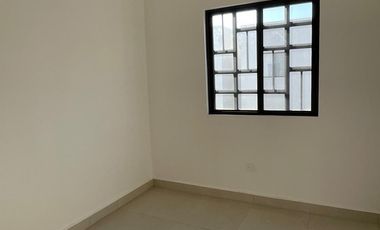 CASA EN RENTA EN COL. PUERTA JARDIN, APODACA,