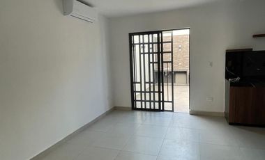 CASA EN RENTA EN COL. PUERTA JARDIN, APODACA,