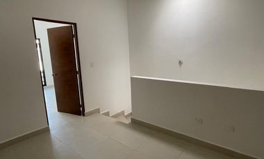 CASA EN RENTA EN COL. PUERTA JARDIN, APODACA,