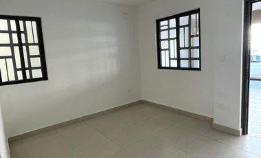 CASA EN RENTA EN COL. PUERTA JARDIN, APODACA,