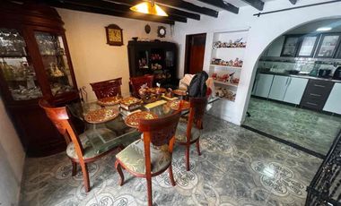 SE VENDE CASA CON RENTA EN SECTOR FANNY GONZÁLES