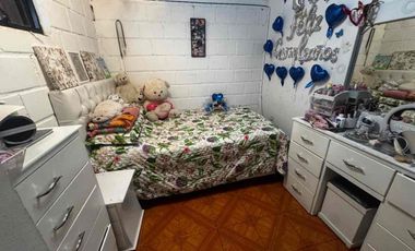 SE VENDE CASA CON RENTA EN SECTOR FANNY GONZÁLES