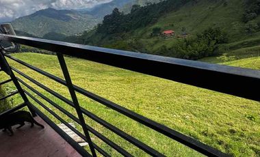 SE VENDE CASA CAMPESTRE EN EL SECTOR DE LA CABAÑA MANIZALES