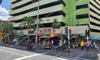 Local centro, el palo