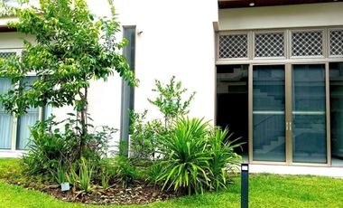 Townhouse For Sale in Binan Laguna (una apartment)-MC