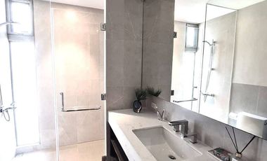 Townhouse For Sale in Binan Laguna (una apartment)-MC