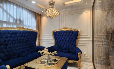 Dijual Rumah 3 Lantai ada kolam renang di Antapani Bandung