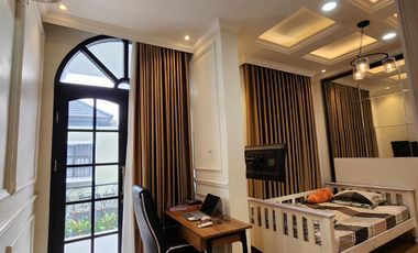 Dijual Rumah 3 Lantai ada kolam renang di Antapani Bandung