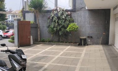 Dijual Rumah di Nusa Hijau Cimahi, Sangat Mewah Ada Kolam Renangnya