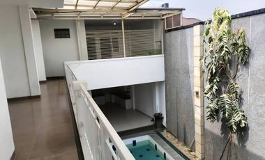 Dijual Rumah di Nusa Hijau Cimahi, Sangat Mewah Ada Kolam Renangnya