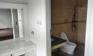 Dijual Rumah di Nusa Hijau Cimahi, Sangat Mewah Ada Kolam Renangnya