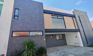 Casa en Venta en San Pedro Cholula, Fracc. Real Paso de Cortés, 4 Rec.