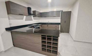 Casa en Venta en San Pedro Cholula, Fracc. Real Paso de Cortés, 4 Rec.