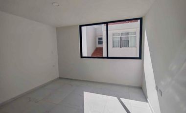 Casa en Venta en San Pedro Cholula, Fracc. Real Paso de Cortés, 4 Rec.