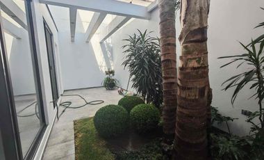 Casa en Venta, Fracc. La Mezza, San Andrés Cholula, cerca de la UDLAP.