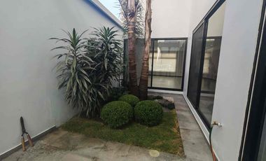 Casa en Venta, Fracc. La Mezza, San Andrés Cholula, cerca de la UDLAP.
