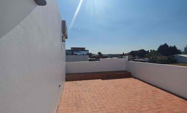 Casa en Venta, Fracc. La Mezza, San Andrés Cholula, cerca de la UDLAP.