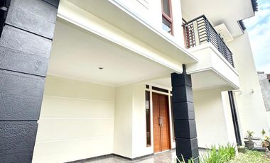 Jarang Ada! Rumah Luas di Turangga 180m², 6 Menit ke TSM, Harga Masih Nego