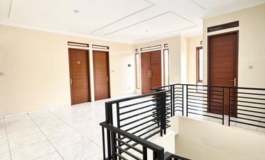 Jarang Ada! Rumah Luas di Turangga 180m², 6 Menit ke TSM, Harga Masih Nego