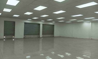 ALQUILO LOCAL COMERCIAL, SOBRE VIA PRINCIPAL