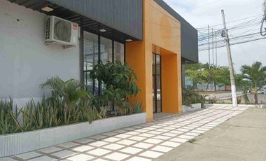 ALQUILO LOCAL COMERCIAL ESQUINERO