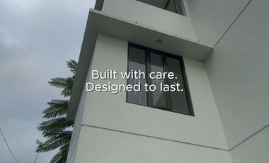 villa luas fasilitas lengkap lokasi dekat alun alun kota batu