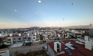 CASA EN RENTA EN RIO ALTOZANO