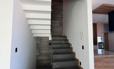 CASA EN RENTA EN RIO ALTOZANO