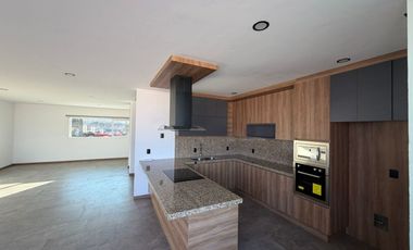 CASA EN RENTA EN RIO ALTOZANO