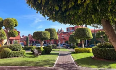 HERMOSA CASA EN RESIDENCIAL BUGAMBILIAS NAUCALPAN